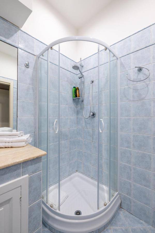 Charming Apartment With Patio A Few Steps From Colosseum מראה חיצוני תמונה
